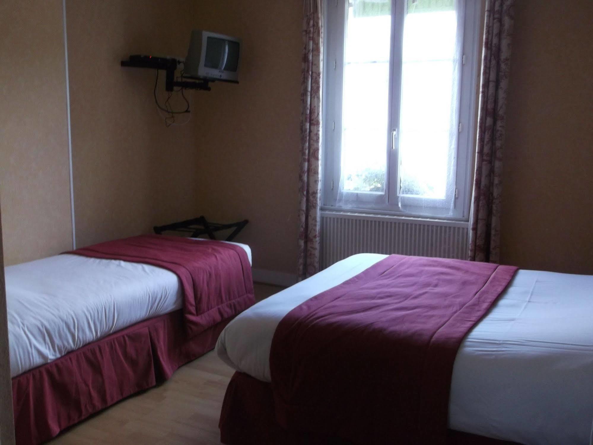 Logis Hotel Restaurant Auberge Saint Martin Surville (Calvados) Exterior foto